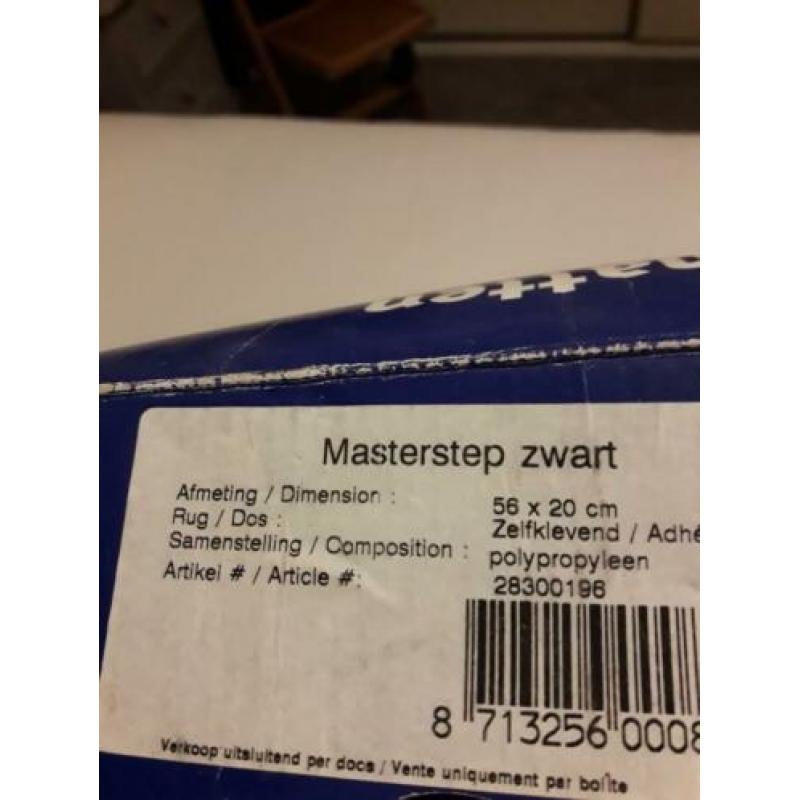 Trappen matten zwart