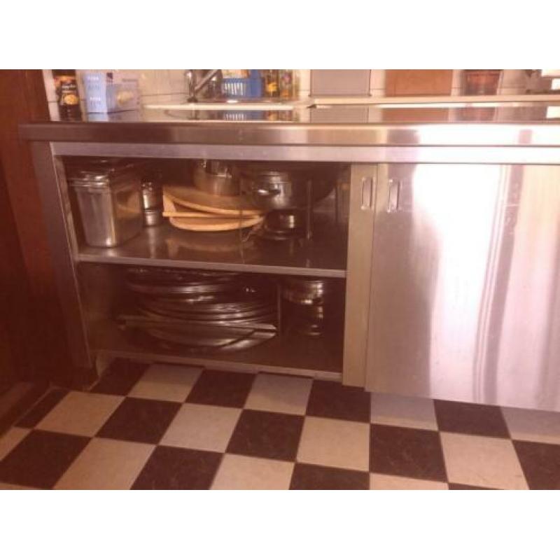 RVS tafel opbergkast