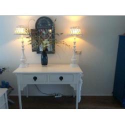 Mooie brede brocante salontafel voor 55,00 €