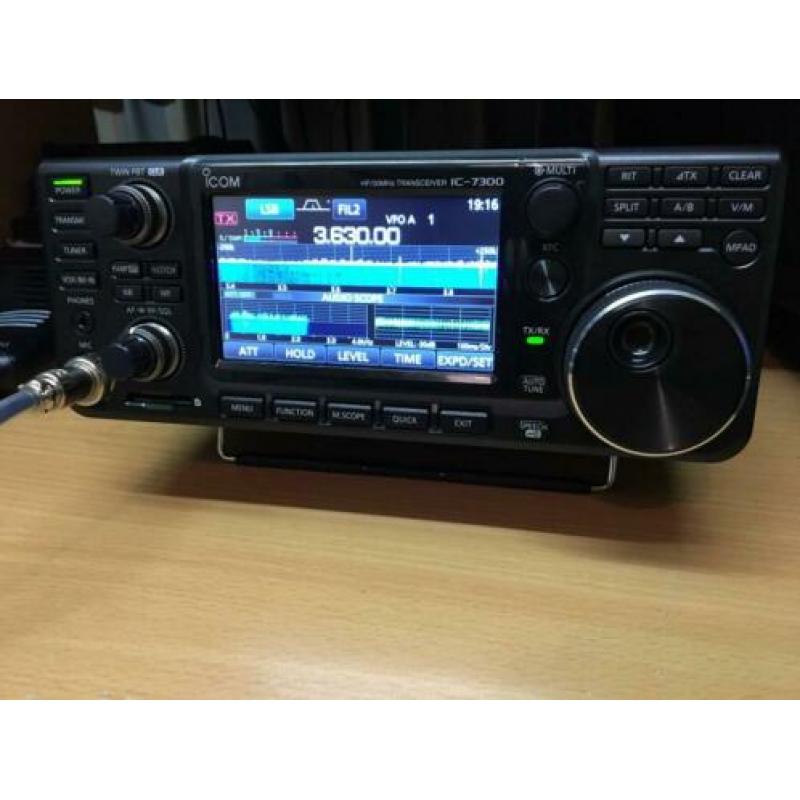 Icom IC-7300 HF/50MHz Transceiver + Options