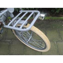 te koop popal jongensfiets (lijkt op Cortina) 24 inch