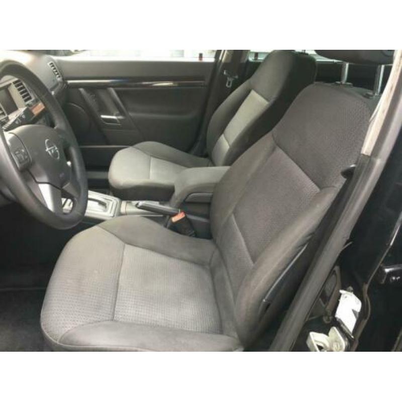 Opel Signum 1.9 CDTi DPF Cosmo navi nieuwe apk