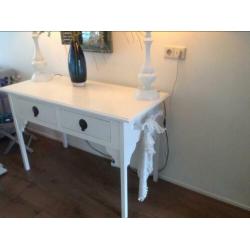 Mooie brede brocante salontafel voor 55,00 €