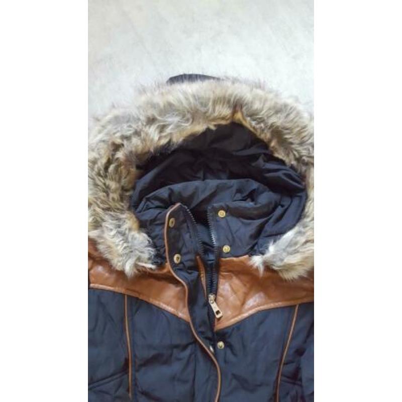 Als nieuw!! Mooie winterjas.