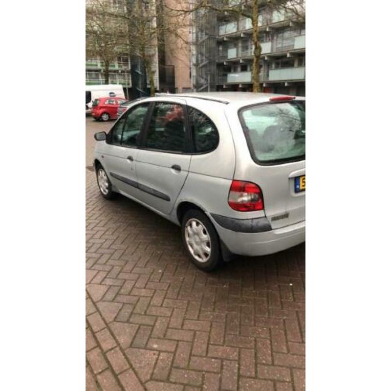 Renault Megane Scenic 1.6 16V RT 2000 Grijs