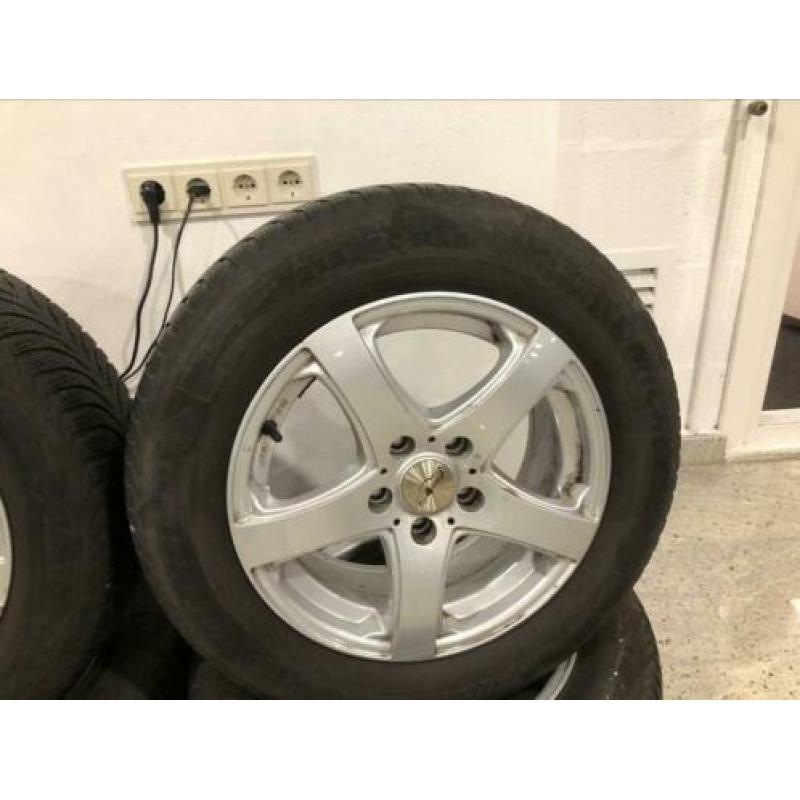 16inch winterbanden met velgen 5x112 skoda volkswagen ?