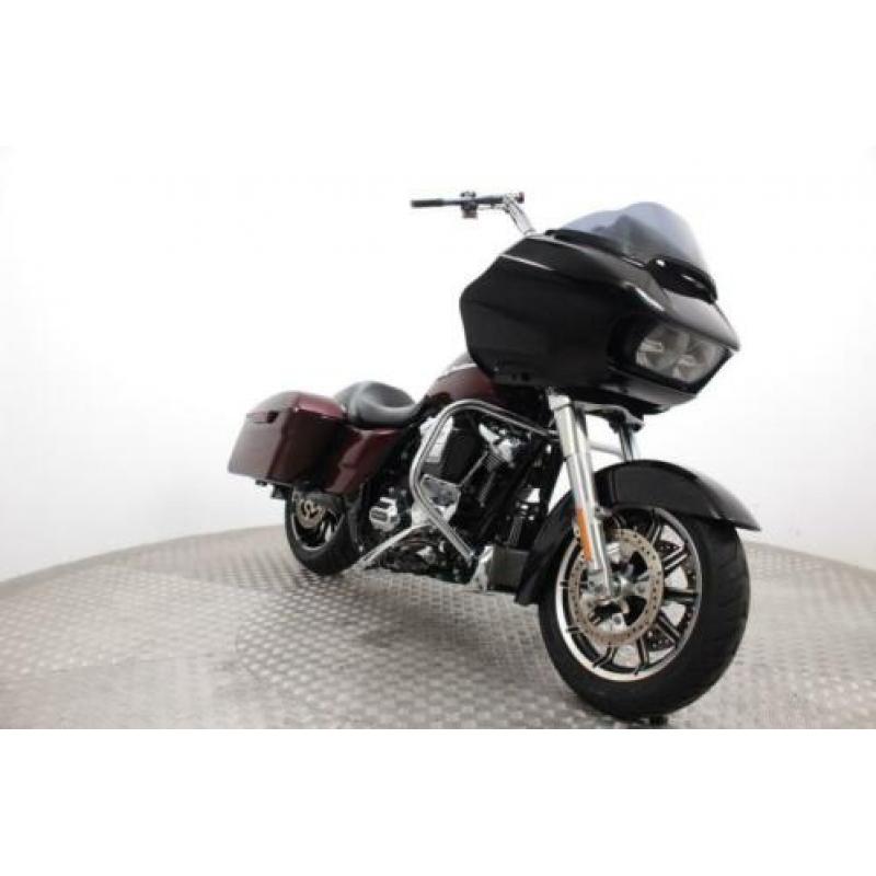 Harley-Davidson FLTRX Road Glide (bj 2018)