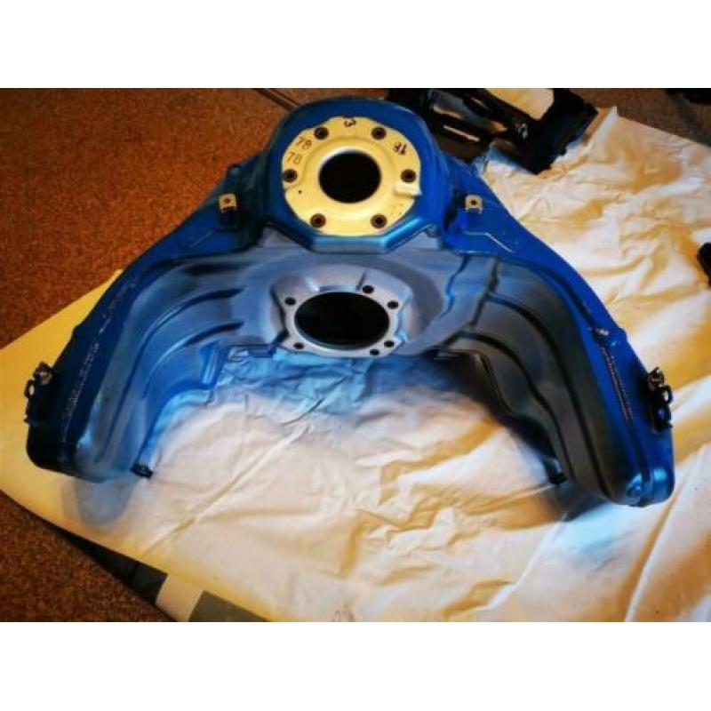 BMW R1200GS LC adv benzinetank tellerset koplampeschermer e