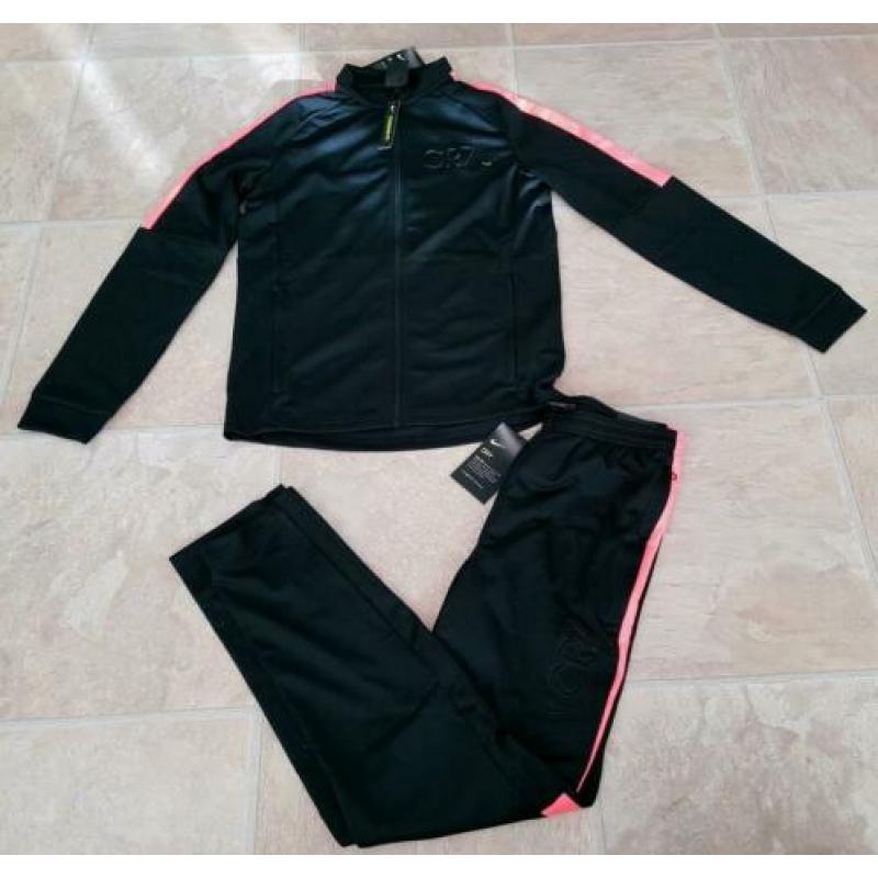 Nieuw Nike CR7 origineel trainingspak Zwart maat 158/170 XL