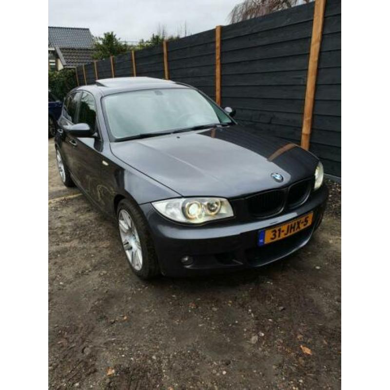 BMW 1-Serie 2.0 120I 2004 Grijs