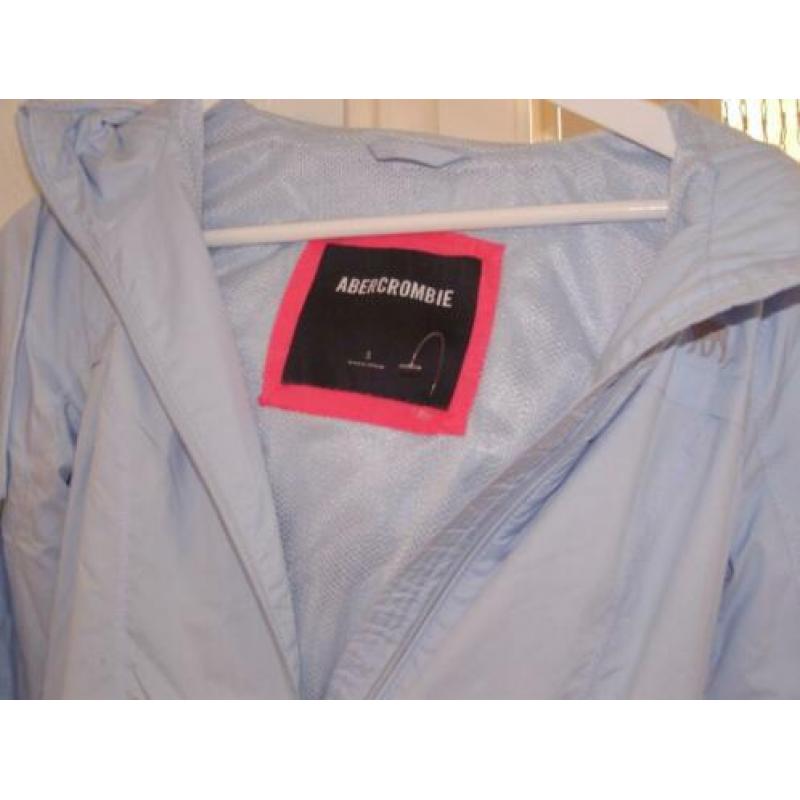 Abercrombie lichtblauw jack maat S