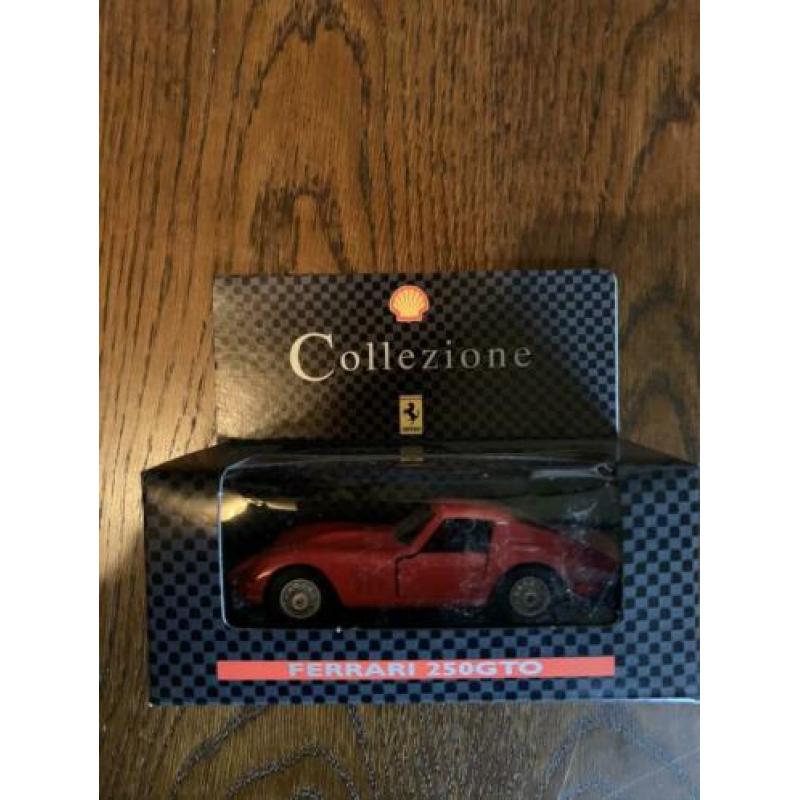 4 Modelauto’s Shell