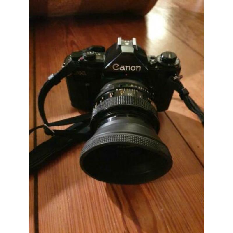 Canon A-1 / A1 met 5 lenzen (oa 55mm)