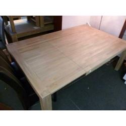 Nieuwe natural grey elmhouten uitschuiftafel, 140 bij 160cm