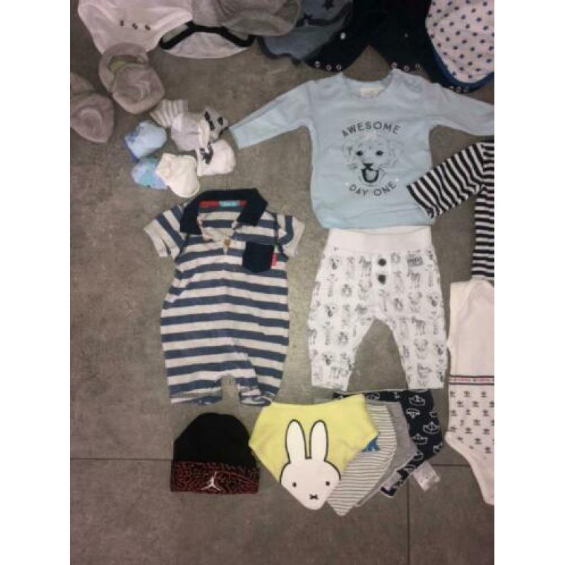 Babykleding maat 50/56