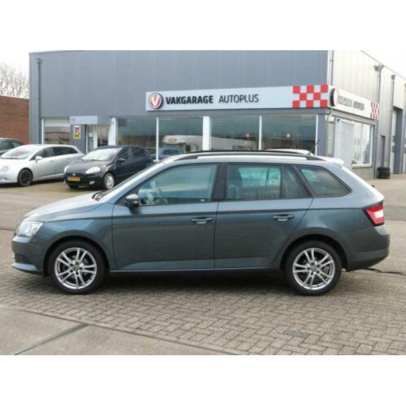 Skoda Fabia Combi 1.2 TSI Ambition , Als nieuw / Incl. Winte