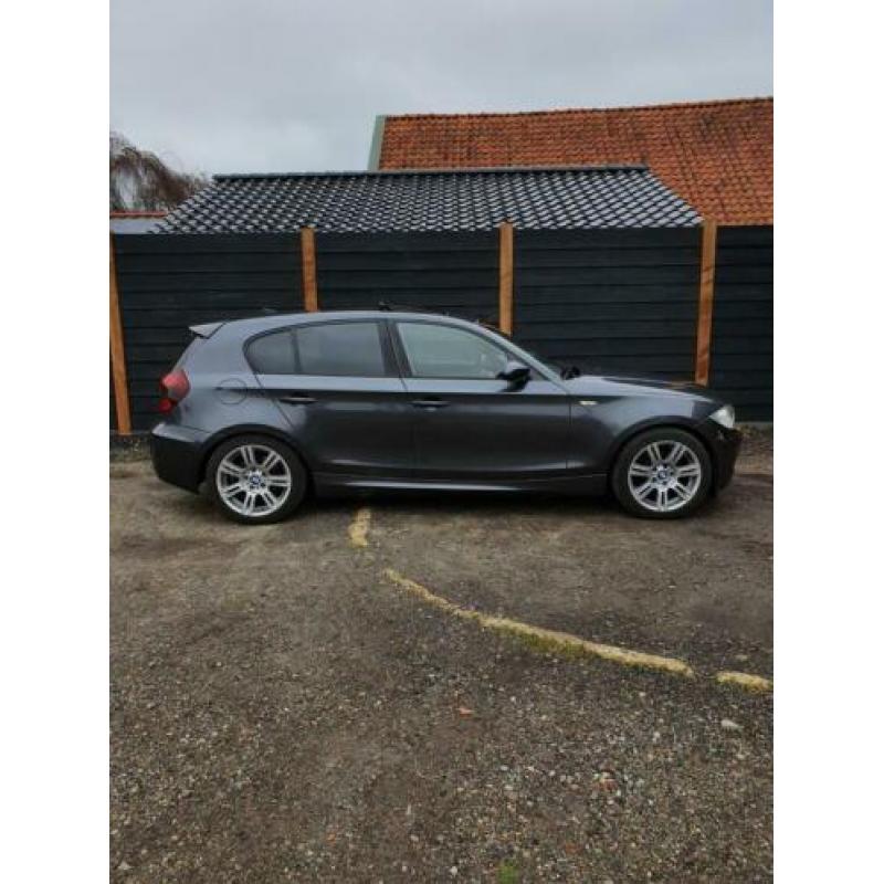 BMW 1-Serie 2.0 120I 2004 Grijs