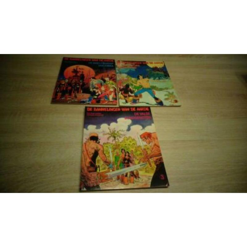 Bannelingen van de aarde stripboeken 3 stuks zeer goede staa