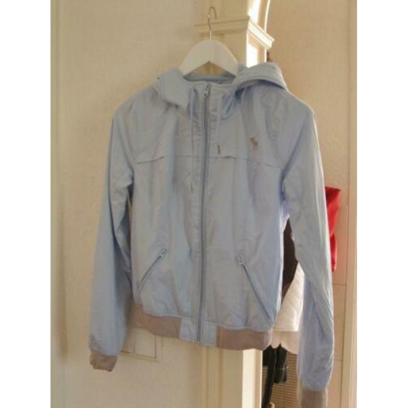 Abercrombie lichtblauw jack maat S