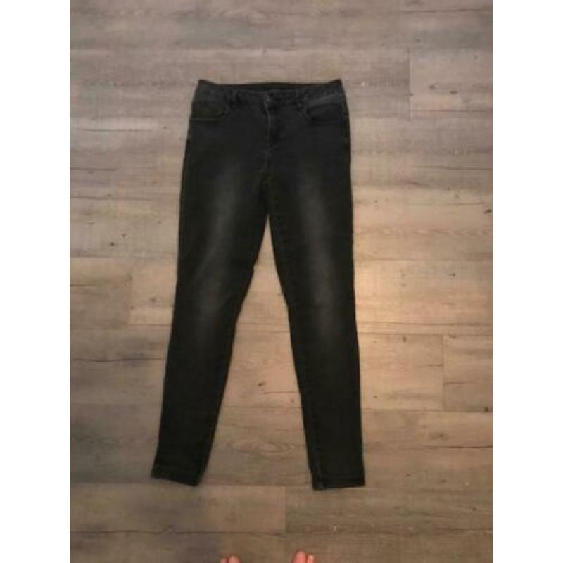 hippe Vila-skinny jeans, m 31 (L), zwart, prima staat, 7,50!