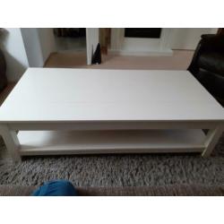 mooie witte salontafel Riviera Maison style.