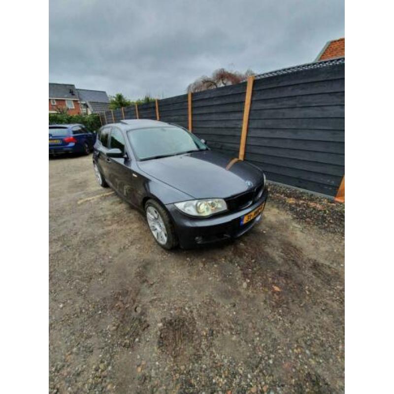 BMW 1-Serie 2.0 120I 2004 Grijs