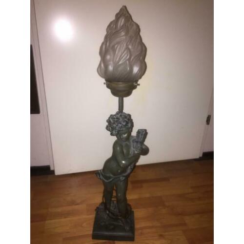 Grote Moreau lamp.