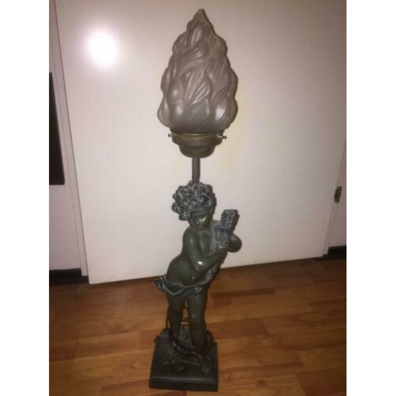 Grote Moreau lamp.