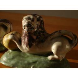 antieke DELFT ca1750 2x Fo dog Delfts aardewerk paar leeuwen