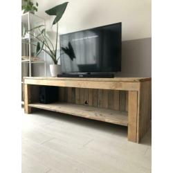 Steigerhouten tvkast