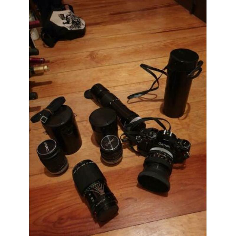 Canon A-1 / A1 met 5 lenzen (oa 55mm)