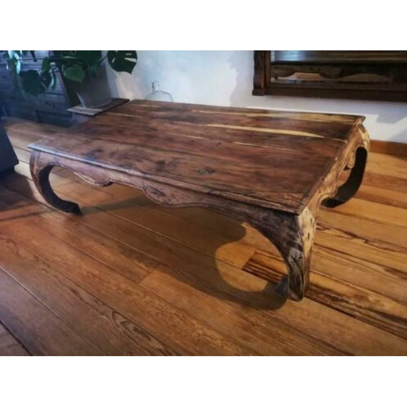 Unieke opiumtafel