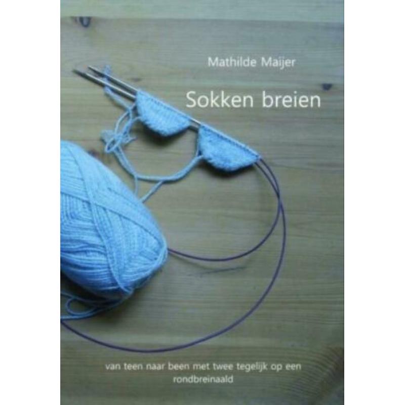 Boekje: Sokken breien door Mathilde Maijer 2 tegelijk (zgan)