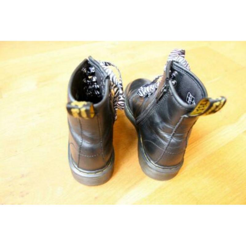 Dr. Martens maat 32