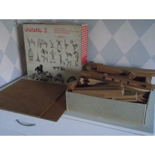 Te koop vintage / retro hout bouw doos: Profil 2 / 300 stuks