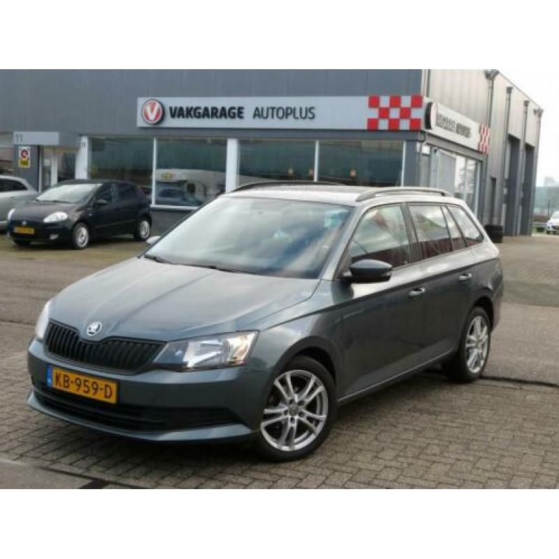 Skoda Fabia Combi 1.2 TSI Ambition , Als nieuw / Incl. Winte