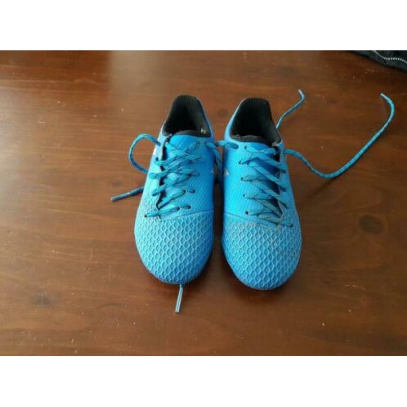Messi voetbal schoenen van adidas. Maat 29. Weinig gebruikt