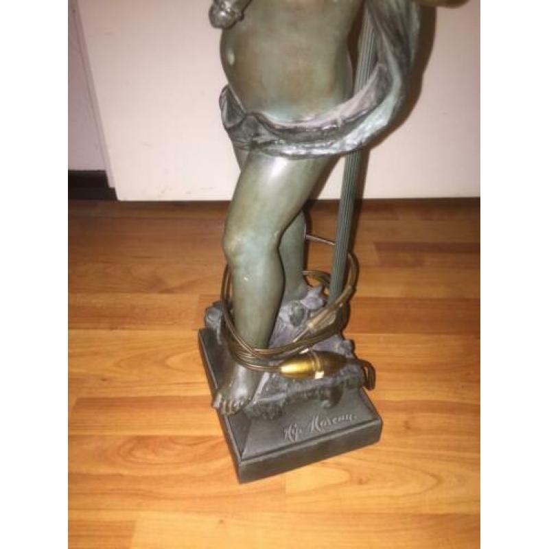 Grote Moreau lamp.