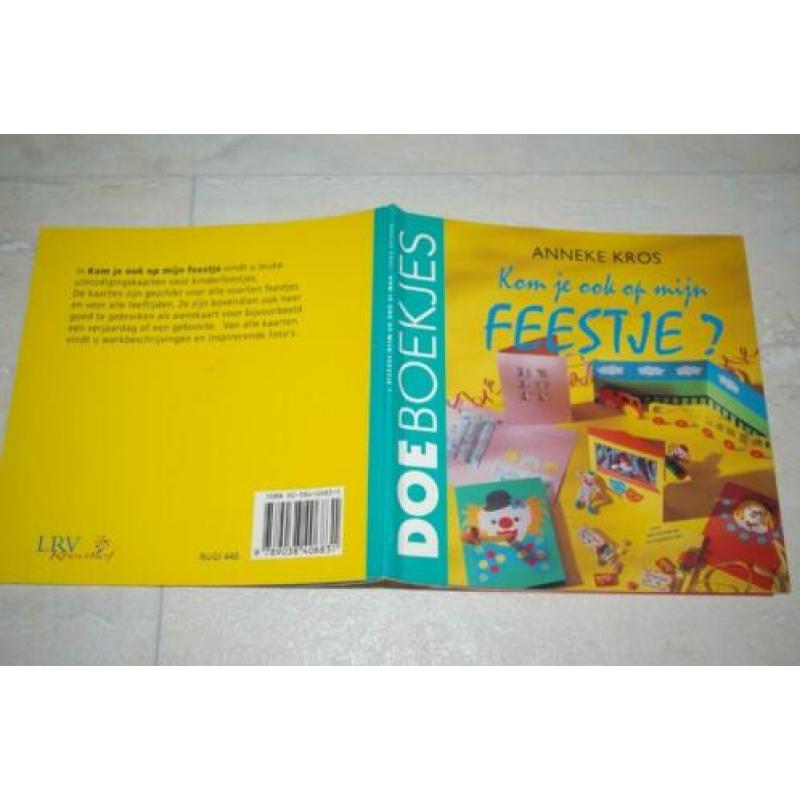 10 verschillende hobbyboekjes. Z.g.a.n.