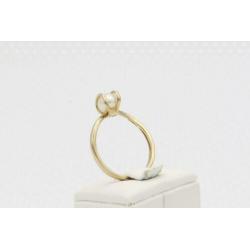 Gouden antieke ring met parel. Maat: 19.2. Nr: 2020/181