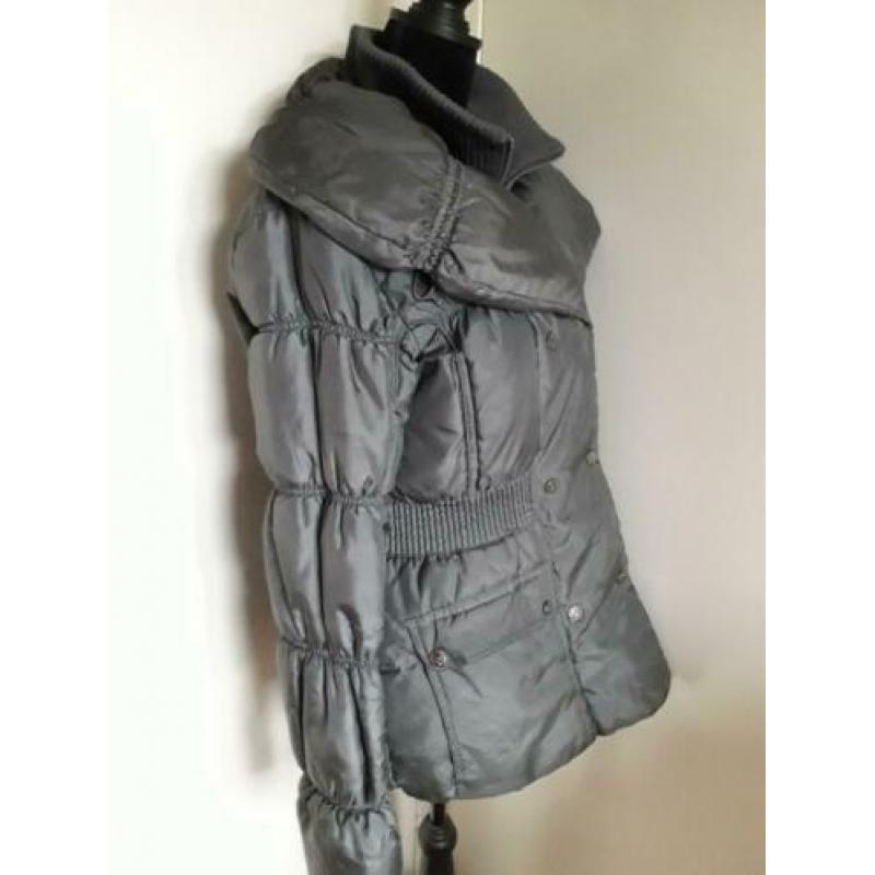 Leuke grijze gewatteerde winter jas, maat XL