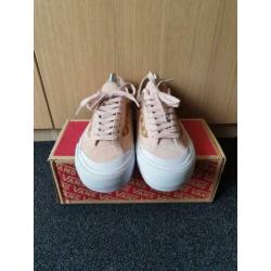 Vans style 36 decon sf suede beige/bruin (39)