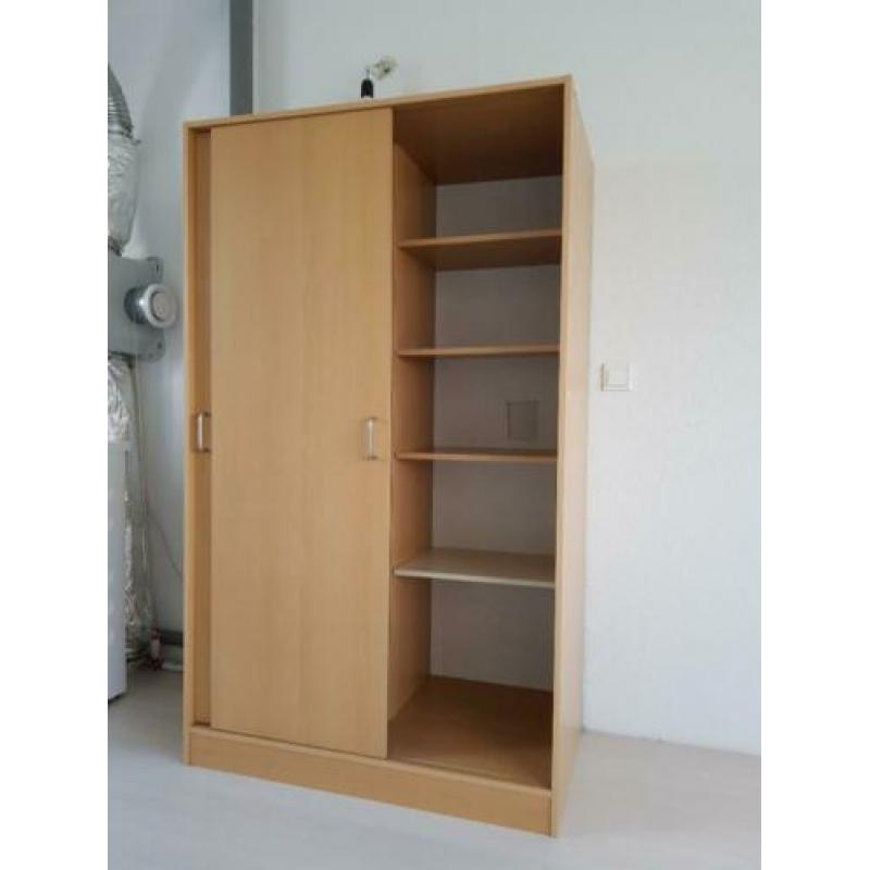 Kledingkast