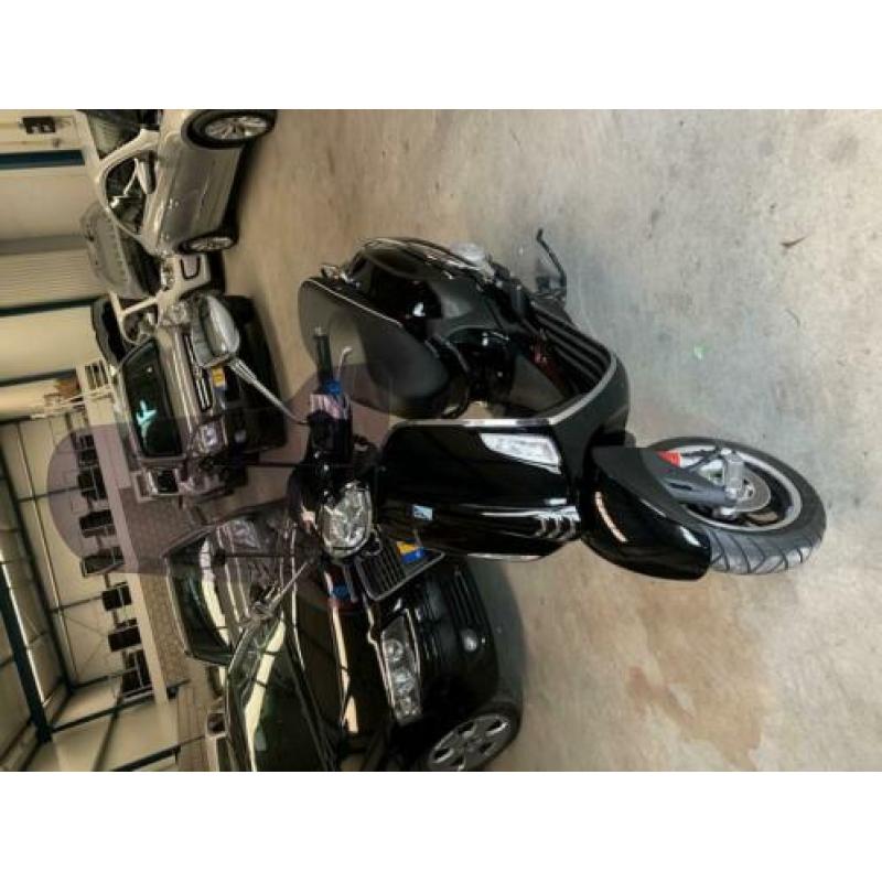 Vespa Snorscooter Sprint 4T Sprint Stuurslot I USB I 996 km