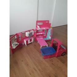 Barbie camper