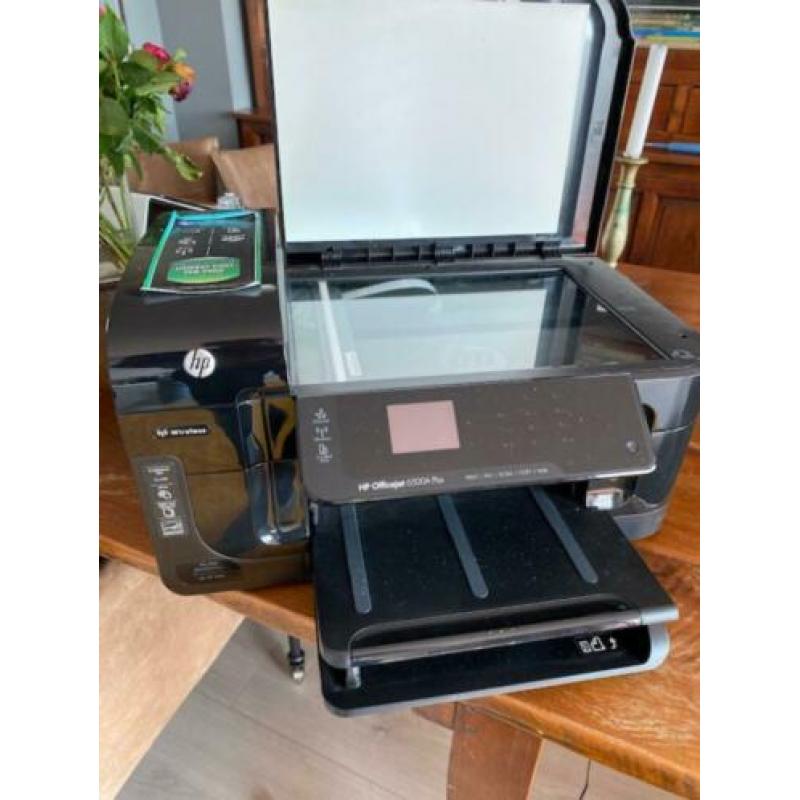 HP 5600A Plus Printer Scanner. Draadloos.