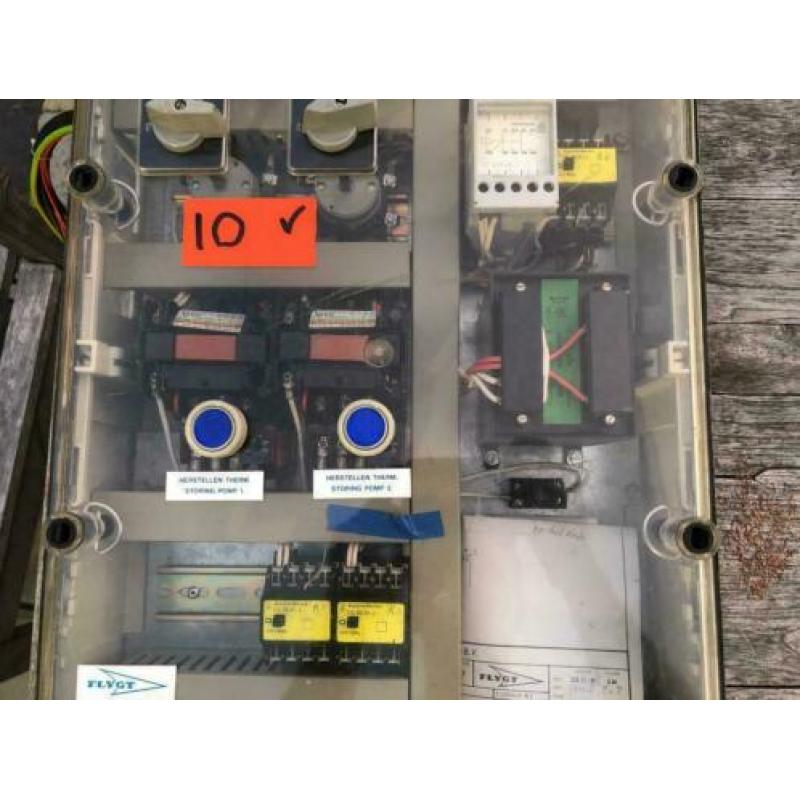 10. Moeller (lijkt op Halyester) pompbesturing Flygt (schema