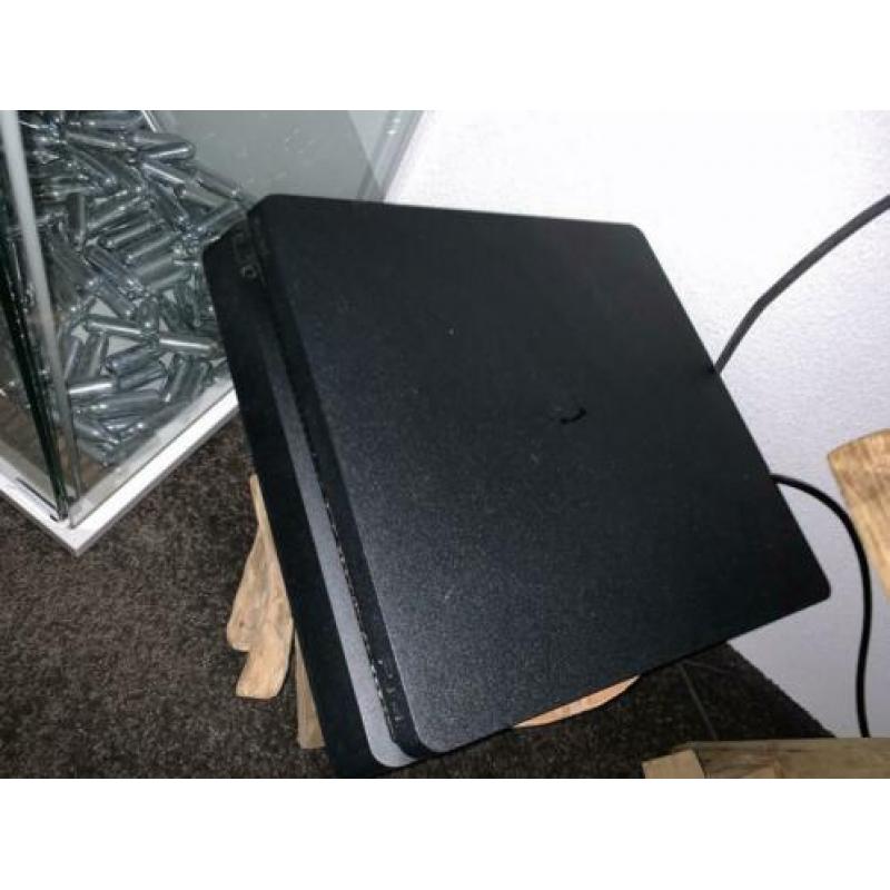PlayStation 4
