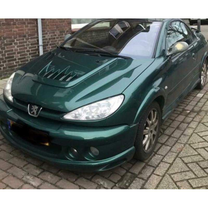 Peugeot 206 1.6 16V CC 2003 Groen
