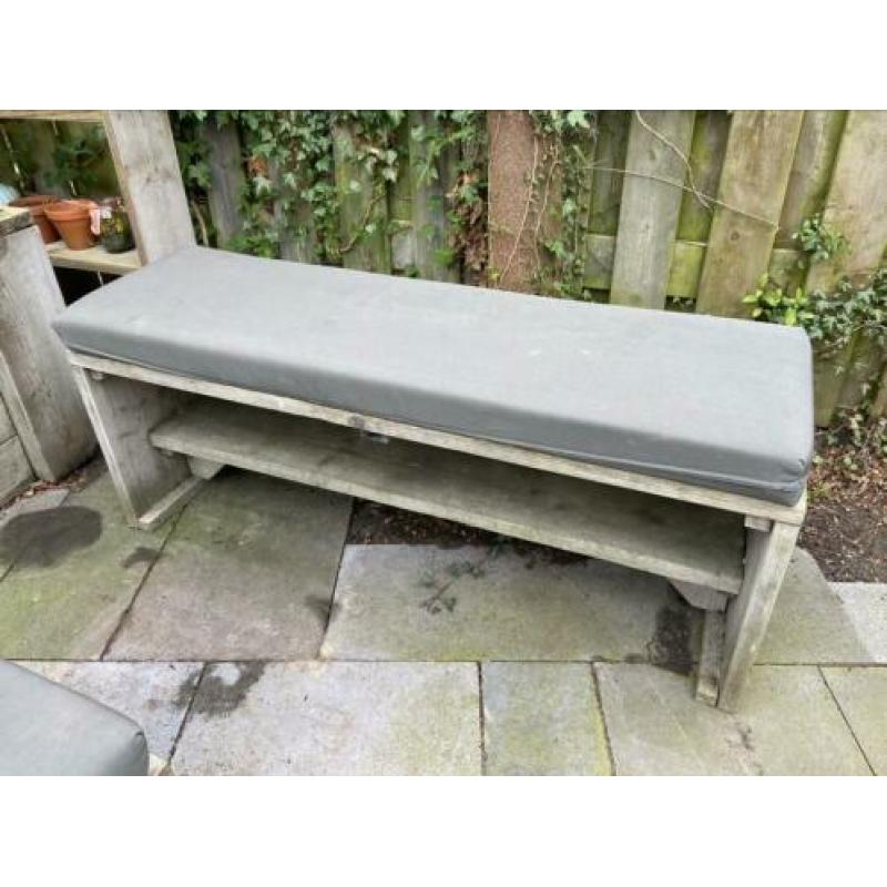Mooie en stevige banken van steigerhout incl kussen zgan